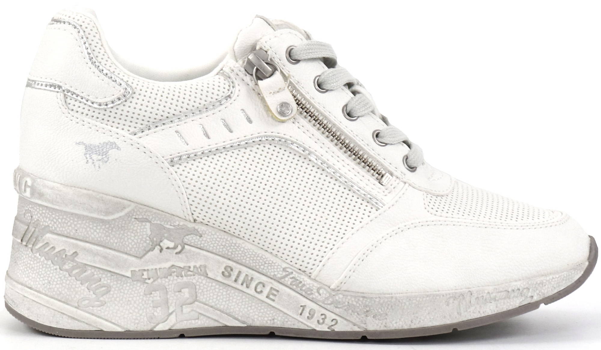 mizuno lightning star z4 junior