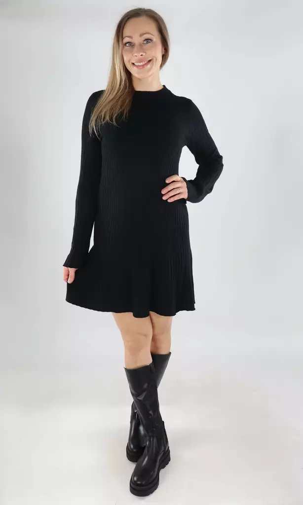 Only Knitted dress o-neck black - Women's knitwear - 139633 - 1