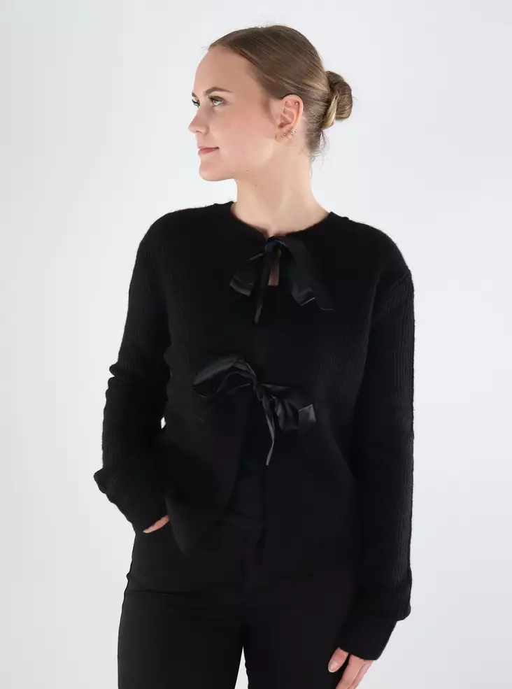 Pieces Sweater black/black bow - Women's knitwear - 139703 - 1