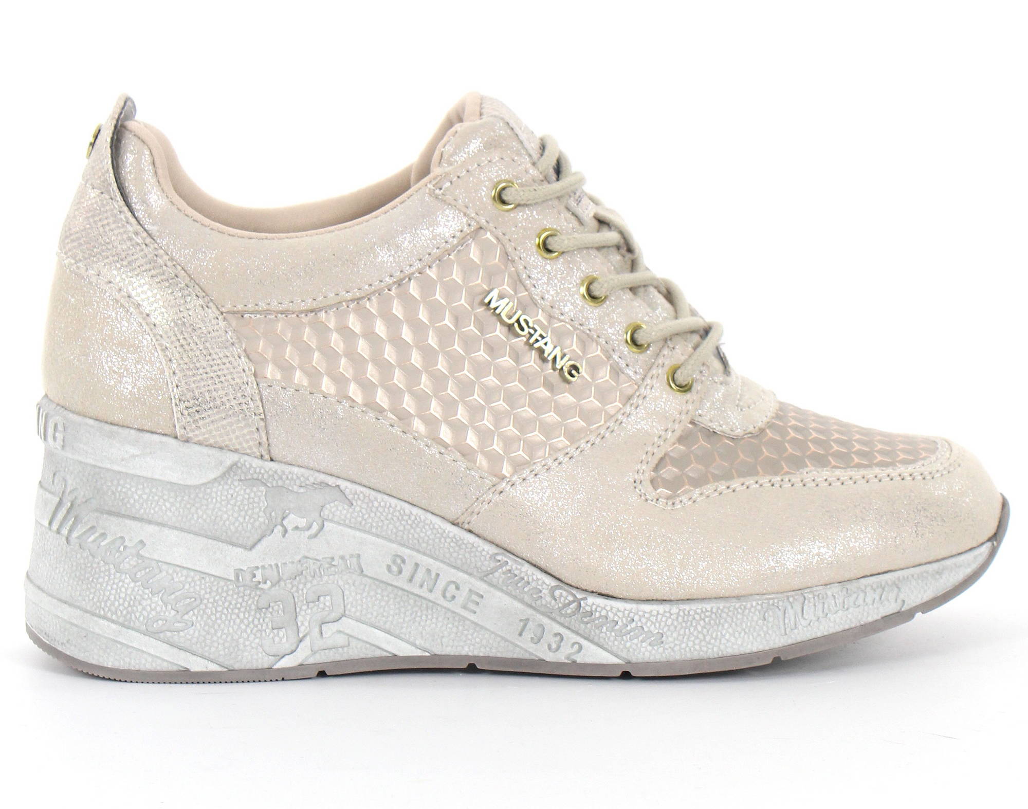 mustang sneakers beige