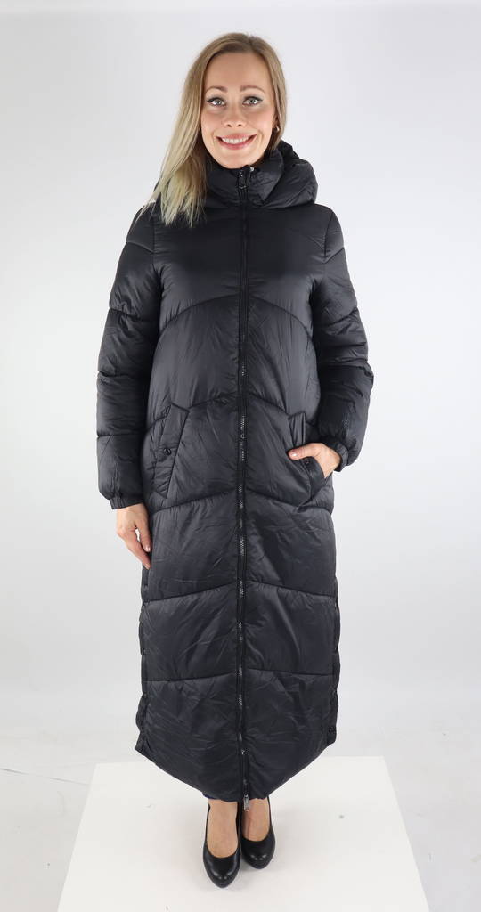 Vero Moda Lightweight Quilted Coat Uppsala black - Women's light winter jackets - 131684 - 1