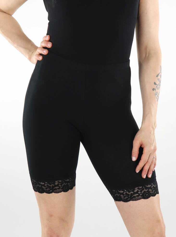 JDY women's shorts Lace black - Women's shorts and capris - 136114 - 1