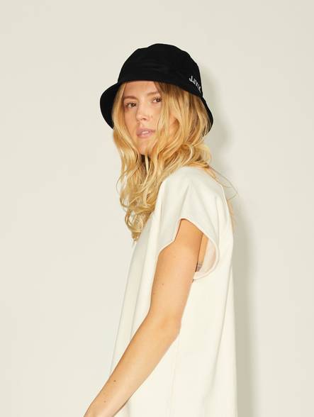 JJXX Hat Basic bucket black - Women's beanies and gloves - 130825 - 1