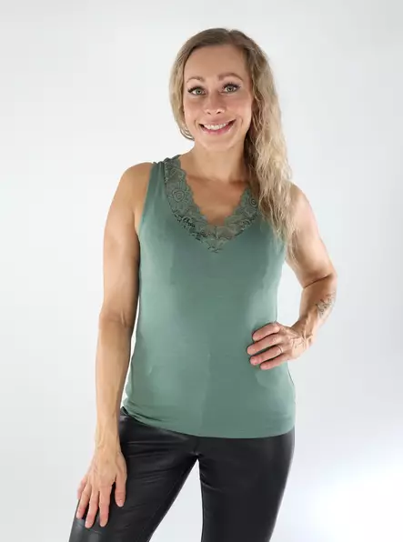 Vero Moda women's top V-Neck laurel wreath - Women's tank tops - 139045 - 1