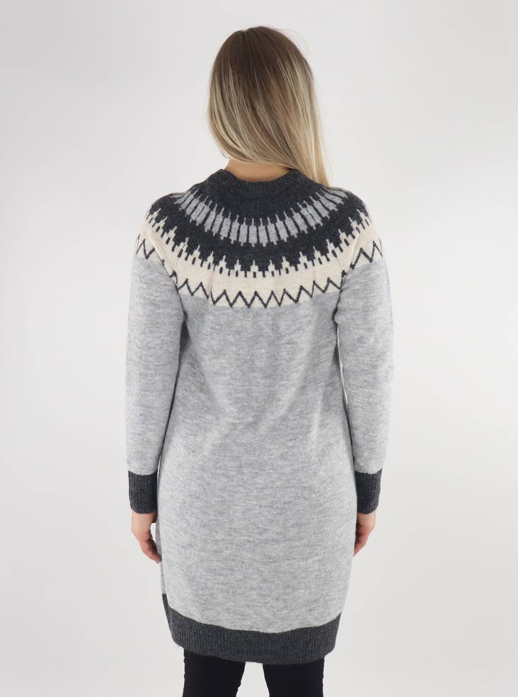 vero moda knit dress VERO MODA | The dress wraps you in warmth and ease. Textured knit, soft shape and a cinched waist to flatter every curve. Designed for that