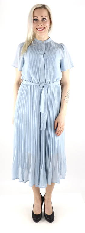 metaphor dress pants