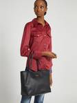 Guess Bag Vikky, black - Handbags - 131367 - 1