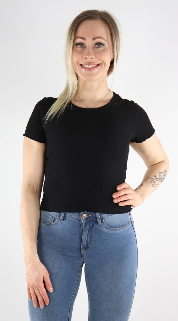 Only T-Shirt Emma Short, black - Women's T-shirts - 130878 - 1