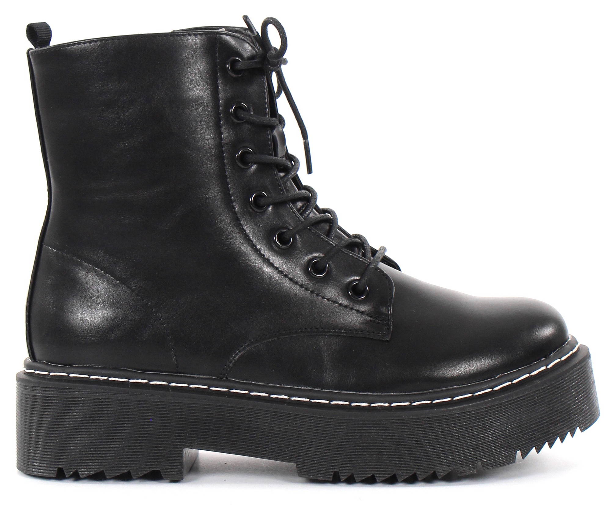 duffy flat boots