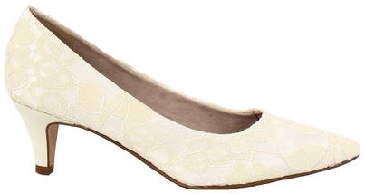 ivory lace pumps